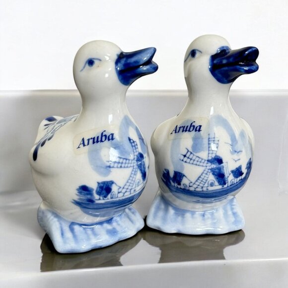Aruba Other - Delft Blue Handpainted Ducks In A Basket Salt And Pepper Shaker Set Vintage